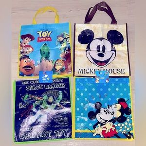 DISNEY✨Lot of 4 Reusable Shopping Bags